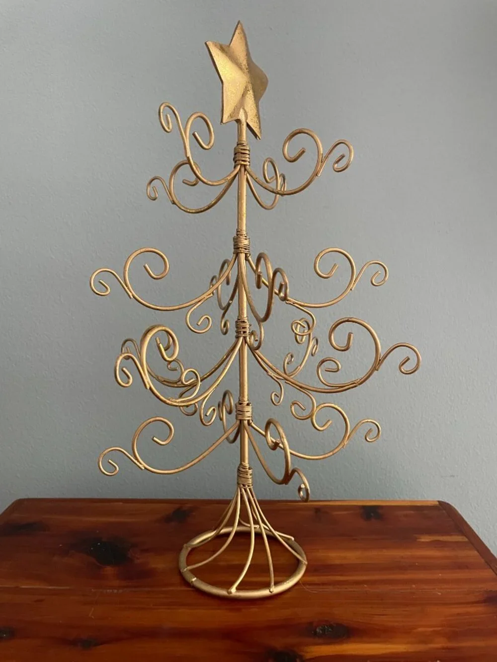 Pier 1 One Mini Ornament Holder Gold Tone Christmas Tree Miniature in Box
